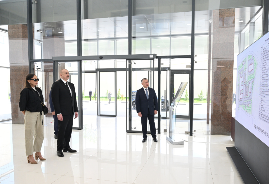 Prezident İlham Əliyev və birinci xanım Mehriban Əliyeva Şuşada səhiyyə ocağının açılışında iştirak ediblər