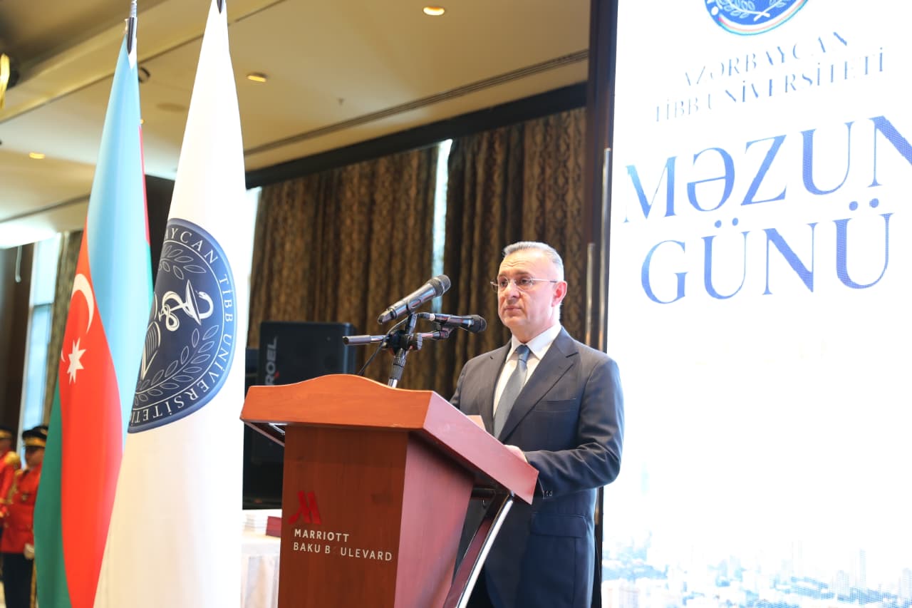 Səhiyyə naziri ATU məzunlarını təbrik edib